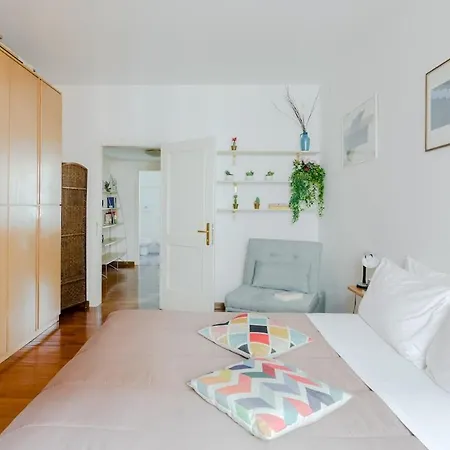 Apartman Casa Buonarroti, Rome, Center, Elegant And Quiet