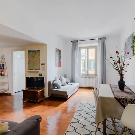 Casa Buonarroti, Rome, Center, Elegant And Quiet Apartman